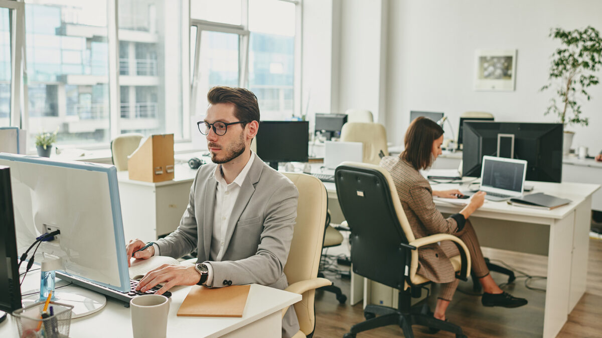 Which Back-Office Outsourcing Model Saves the Most?